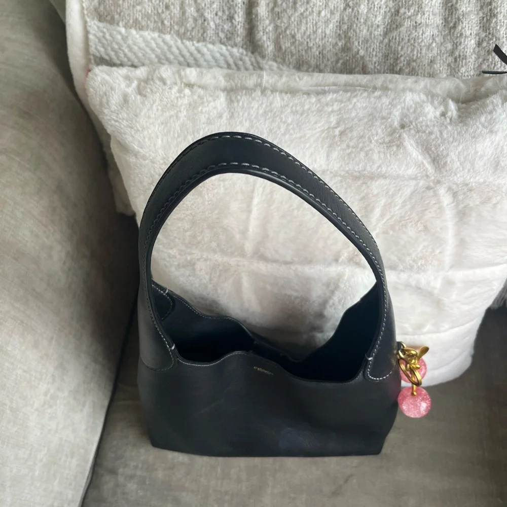 Coach Brooklyn 28 - Picture 7 of 8